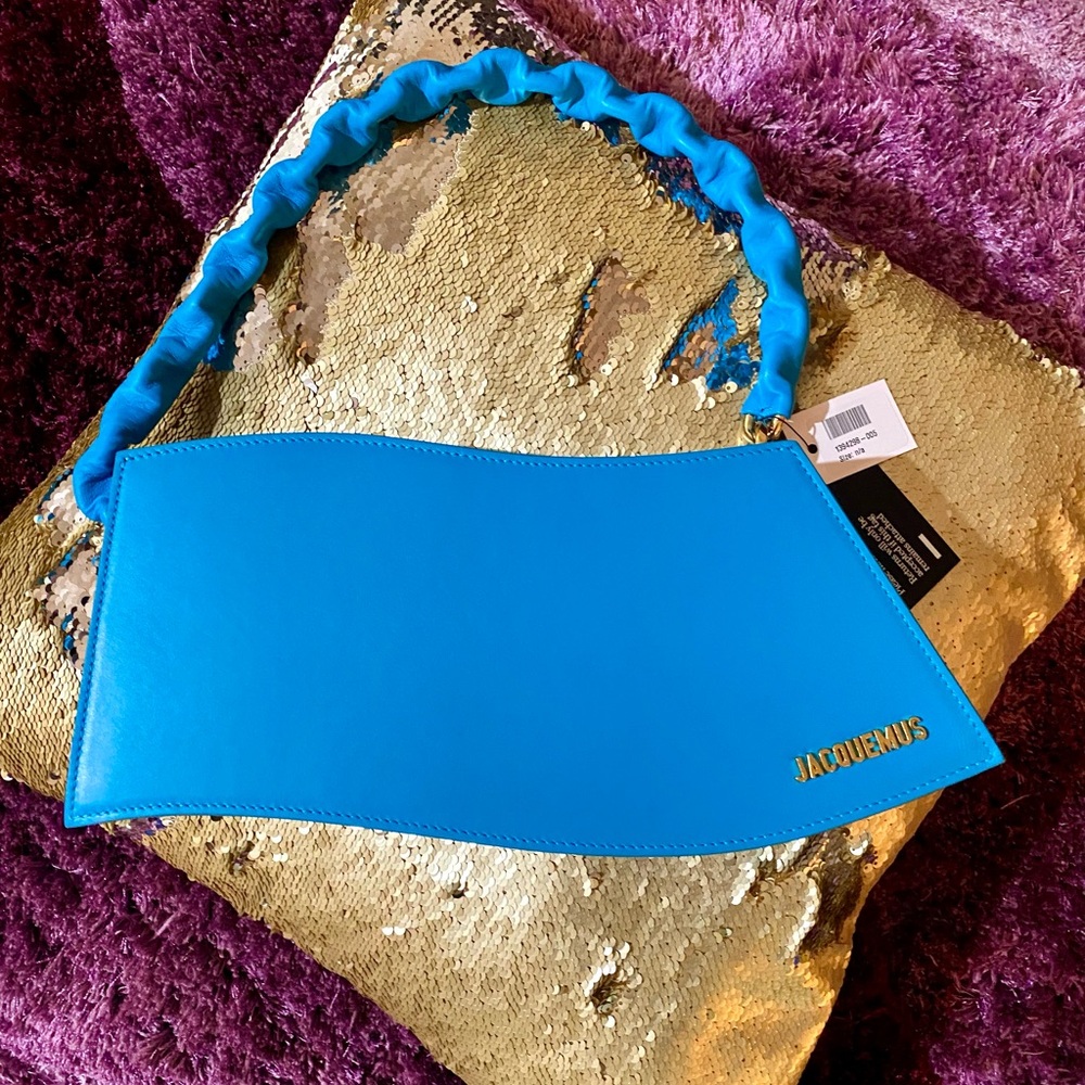 Jacquemus La Vague Blue Shoulder Bag with Braided Handle